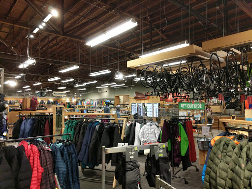 Camping Store «REI», reviews and photos, 1338 San Pablo Ave, Berkeley, CA 94702, USA