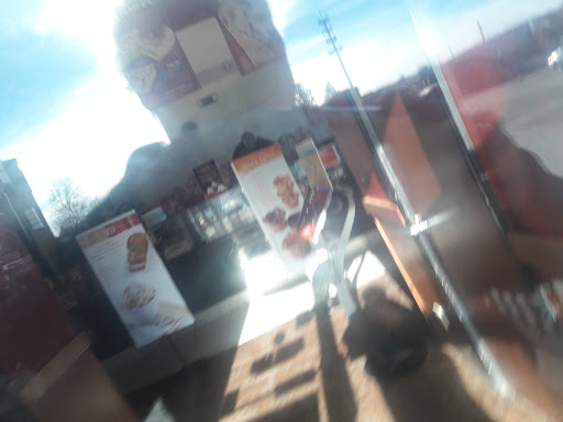 Ice Cream Shop «Cold Stone Creamery», reviews and photos, 234 Closter Dock Rd, Closter, NJ 07624, USA