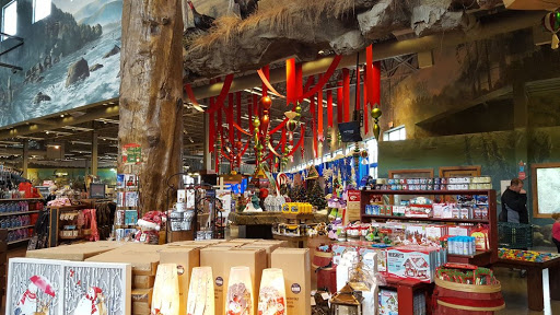 Sporting Goods Store «Bass Pro Shops», reviews and photos, 323 Opry Mills Dr, Nashville, TN 37214, USA