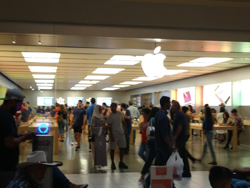 Computer Store «Apple Cielo Vista Mall», reviews and photos, 8401 Gateway Blvd W, El Paso, TX 79925, USA