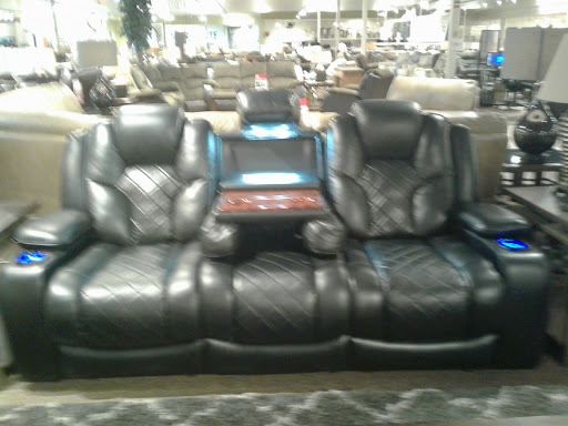 Furniture Store «Gardner-White Furniture», reviews and photos, 45300 Hayes Rd, Macomb, MI 48044, USA