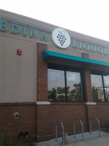 Liquor Store «Edina Liquor - Grandview», reviews and photos, 5013 Vernon Ave S, Edina, MN 55436, USA