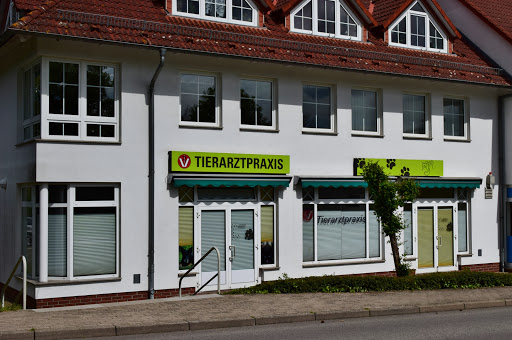 Tierarztpraxis Julia Dobrowohl unter Bergen auf Rügen, 