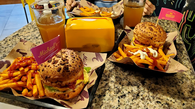 Michael's Burgers - Guayaquil