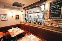 Bar du Restaurant italien Pizza Vesuvio - St Germain des Prés à Paris - n°20