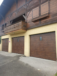 Photo n°7 de Portes de garage MOOS à Fillinges ()