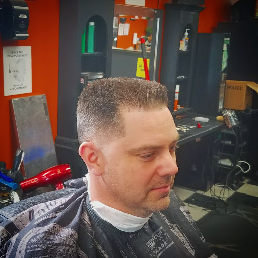 Barber Shop «Platinum Cutz Barber & Tattoo», reviews and photos, 329 Blue Valley Dr, Bangor, PA 18013, USA