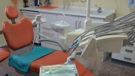 Clínica Dental Dra. Kenny Perero Pin en Jerez de los Caballeros, Badajoz