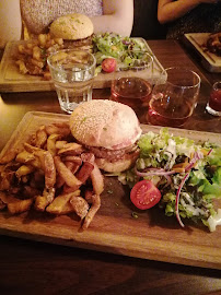 Hamburger du Restaurant français La Côtelette - Restaurant-Grill Dauphinois à Grenoble - n°6