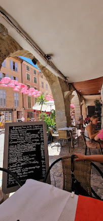 Atmosphère du La cigale - Restaurant familial à Grasse - n°1