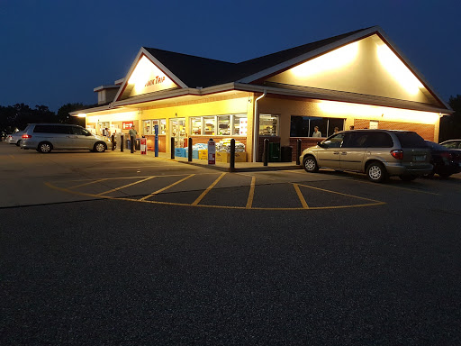 Convenience Store «Kwik Trip #447», reviews and photos, 8225 Crossings Blvd, Shakopee, MN 55379, USA