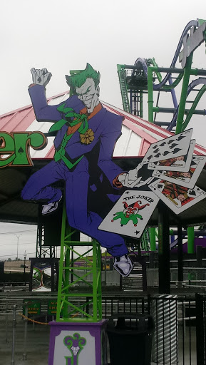 Shopping Mall «Looney Tunes Mall - Six Flags Over Texas», reviews and photos, 2201 E Road to Six Flags St, Arlington, TX 76011, USA