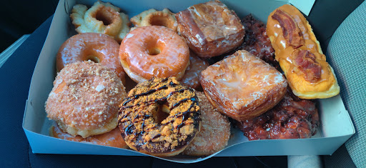 Donut Shop «The Original Rainbow Donuts», reviews and photos, 15834 N Cave Creek Rd, Phoenix, AZ 85032, USA