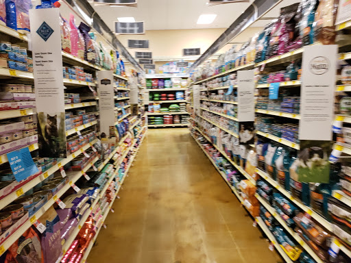 Pet Supply Store «PetSmart», reviews and photos, 6370 W Indiantown Rd, Jupiter, FL 33458, USA