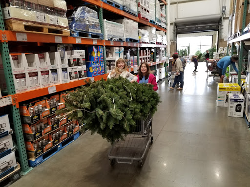 Warehouse store «Costco Wholesale», reviews and photos, 5901 Redwood Dr, Rohnert Park, CA 94928, USA