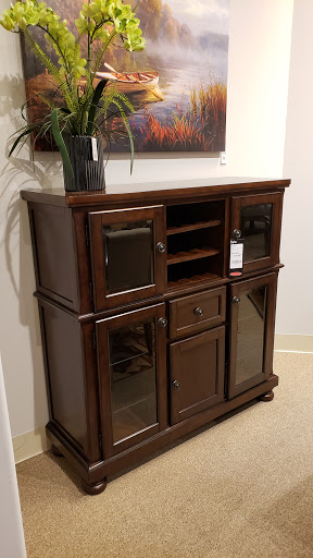 Furniture Store «Furniture Deals», reviews and photos, 10360 Metcalf Ave, Overland Park, KS 66212, USA