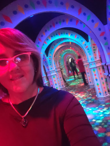 Tourist Attraction «Amazing Mirror Maze», reviews and photos, 353 N E Ct, Bloomington, MN 55425, USA