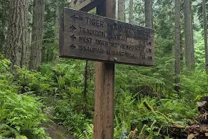 Highpoint Trailhead image