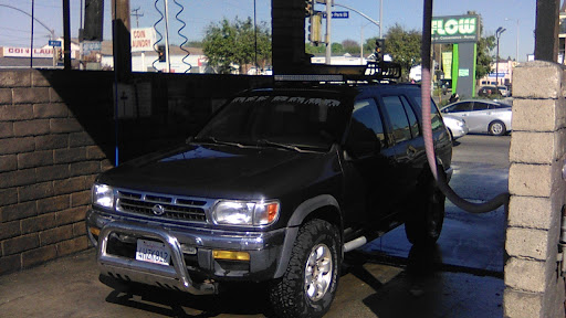 Martha Car Wash en Los Angeles