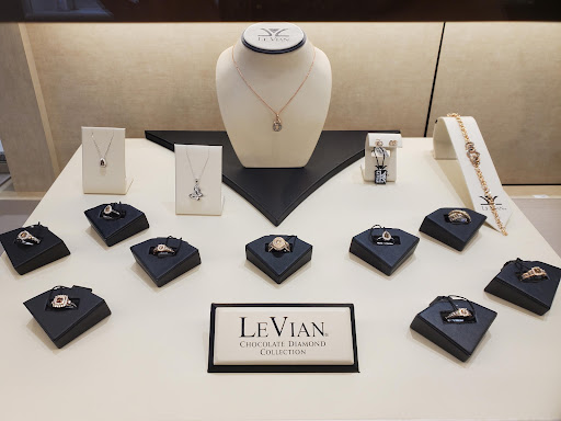 Jewelry Store «Jared The Galleria of Jewelry», reviews and photos, 300 Hylan Dr, Rochester, NY 14623, USA