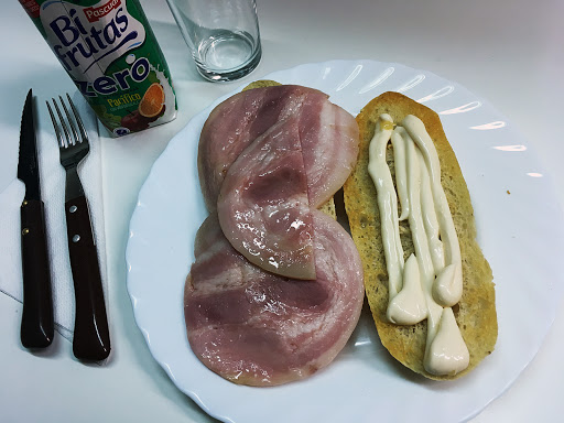 Información y opiniones sobre Superbestia Sevilla de Sevilla