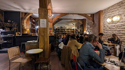 L’ Agence Bar à Paris