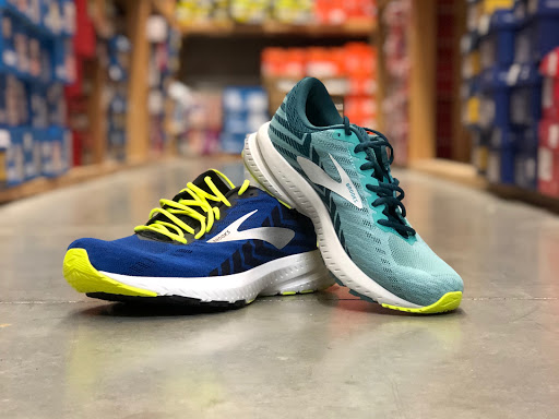 Shoe Store «Movin Shoes», reviews and photos, 528 S Park St, Madison, WI 53715, USA