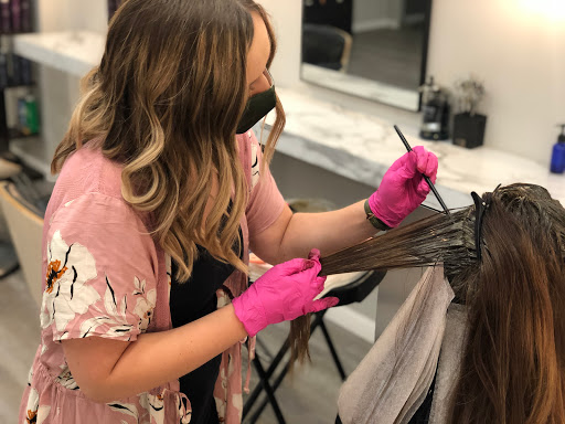 Beauty Salon «Mint Salon», reviews and photos, 827 S State St, Lockport, IL 60441, USA