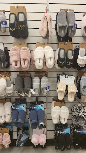 Department Store «T.J. Maxx & HomeGoods», reviews and photos, 2314 Remi Dr, Melbourne, FL 32940, USA