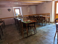 Atmosphère du Restaurant français La Ferme de la Croix à Pélussin - n°10