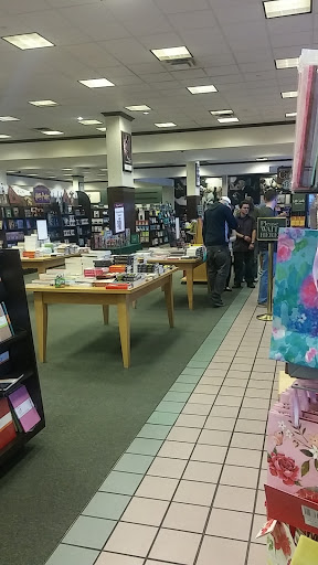 Book Store «Barnes & Noble», reviews and photos, 2191 N Rainbow Blvd, Las Vegas, NV 89108, USA