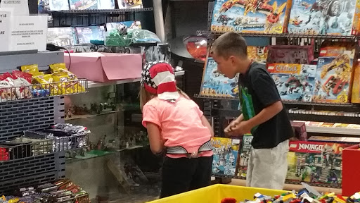 Video Game Store «Fallout Games», reviews and photos, 1807 E Southern Ave, Tempe, AZ 85282, USA