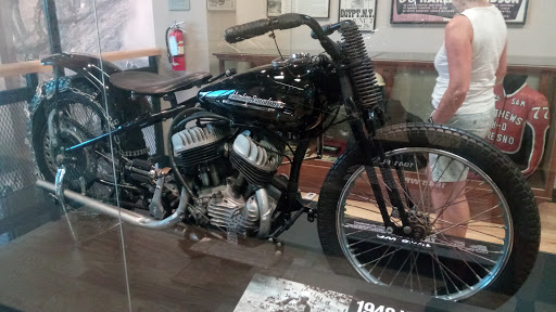 Harley-Davidson Dealer «Mathews Harley-Davidson», reviews and photos, 548 N Blackstone Ave, Fresno, CA 93701, USA