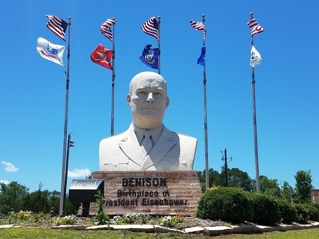 Eisenhower Veterans Monument