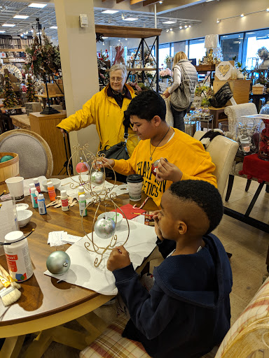 Shopping Mall «Crossroads Shopping Center», reviews and photos, 409 Tarrytown Rd, White Plains, NY 10607, USA