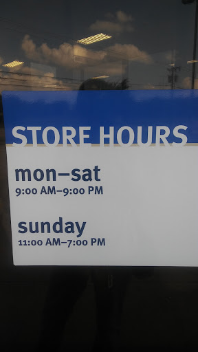 Thrift Store «Goodwill», reviews and photos, 701 N Industrial Blvd, Bedford, TX 76021, USA