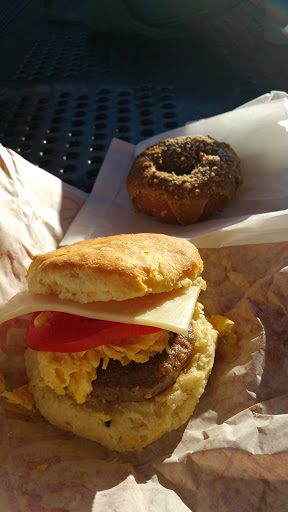 Donut Shop «Rise Biscuits & Donuts», reviews and photos, 1100 Market Center Dr, Morrisville, NC 27560, USA