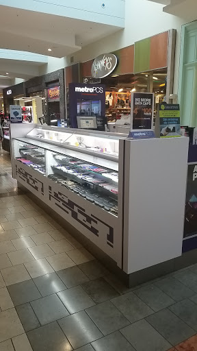 Shopping Mall «Westfield Oakridge», reviews and photos, 925 Blossom Hill Road, San Jose, CA 95123, USA