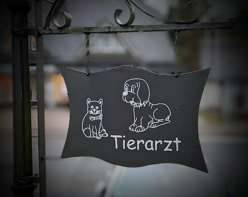 Tierarztpraxis Karl-Heinz Bruckhaus unter Schmallenberg, 