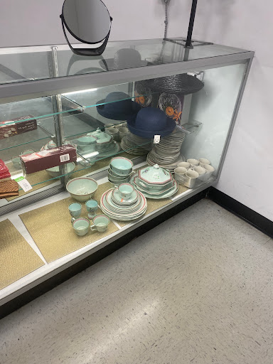 Thrift Store «Goodwill», reviews and photos