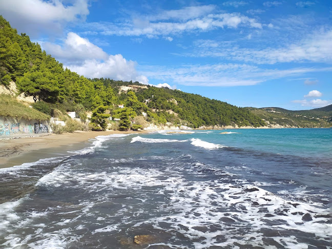 παραλια σουτσίνι - Κύμη