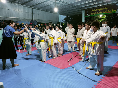 Câu lạc bộ võ thuật Karate Chánh Phú Hoà