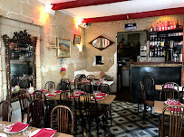 Atmosphère du Restaurant Chez Coco à Aigues-Mortes - n°15