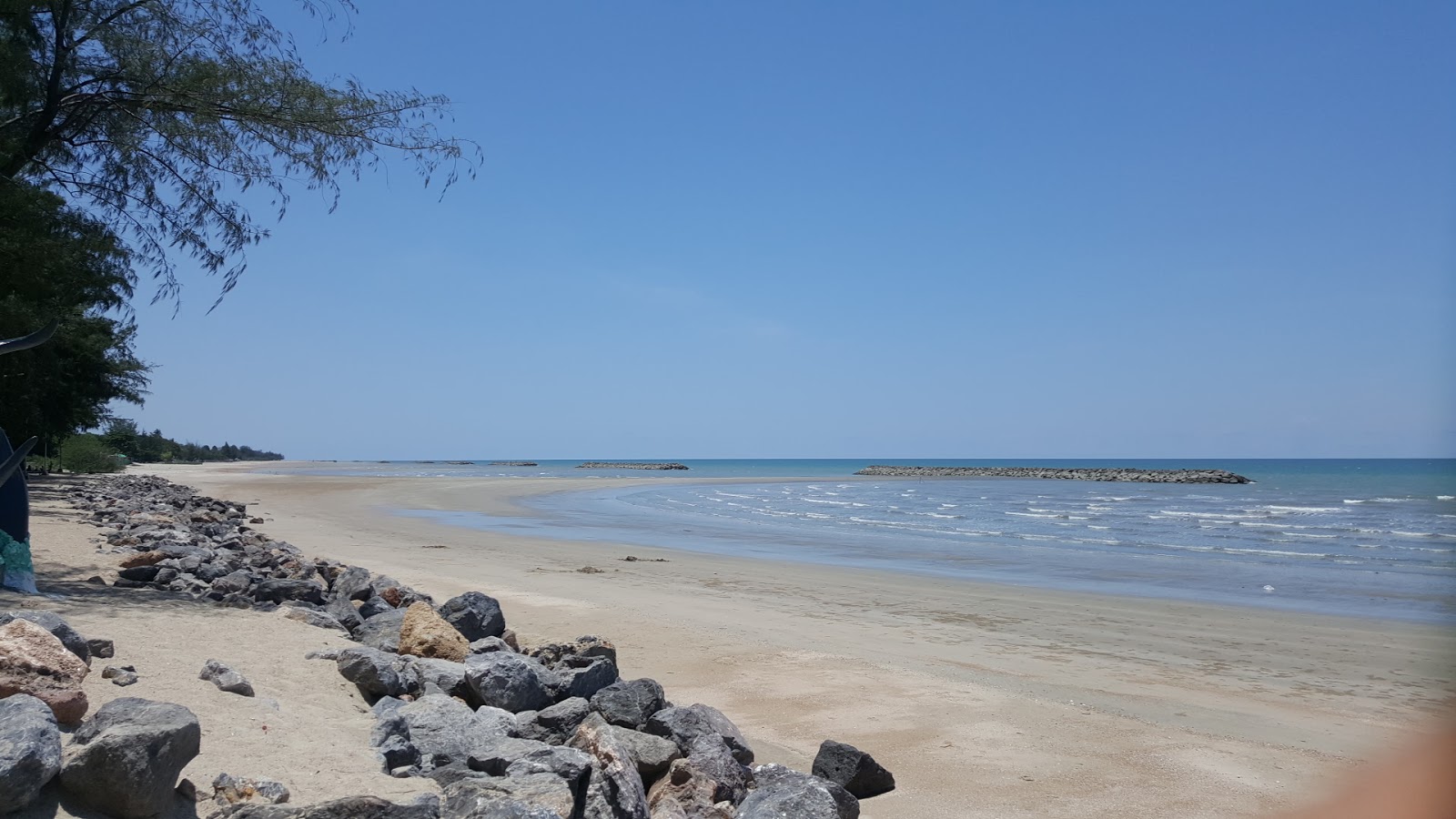 Φωτογραφία του Chaosamran Beach και η εγκατάσταση