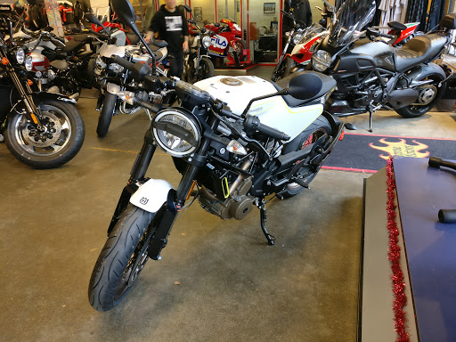 Motorcycle Dealer «Munroe Motors», reviews and photos, 412 Valencia St, San Francisco, CA 94103, USA