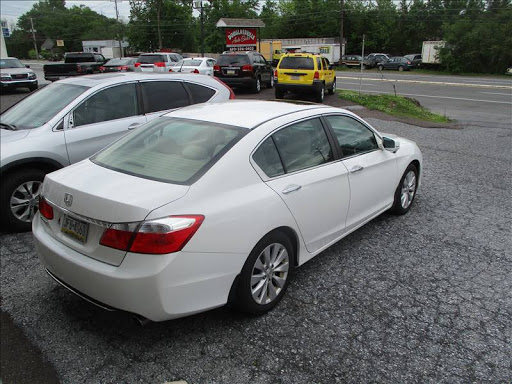 Auto Body Shop «Douglassville Auto Body & Sales», reviews and photos, 1501 Benjamin Franklin Hwy, Douglassville, PA 19518, USA