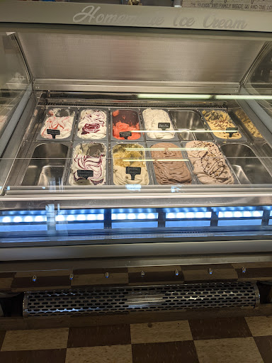 Grocery Store «Red Berry Barn», reviews and photos, 19200 SW Chapman Rd, Sherwood, OR 97140, USA