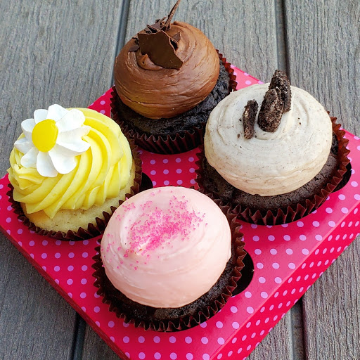 Bakery «Smallcakes Cupcakery & Creamery», reviews and photos, 9699 N Hayden Rd #109, Scottsdale, AZ 85258, USA