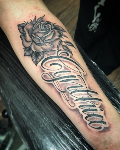 Tattoo Shop «Destiny Tattoo Studio», reviews and photos, 1822 NJ-35, South Amboy, NJ 08879, USA