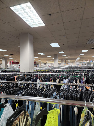 Clothing Store «Burlington Coat Factory», reviews and photos, 3662 W Camp Wisdom Rd, Dallas, TX 75237, USA